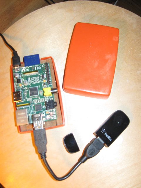 picture of my raspi connected to the wlan device
